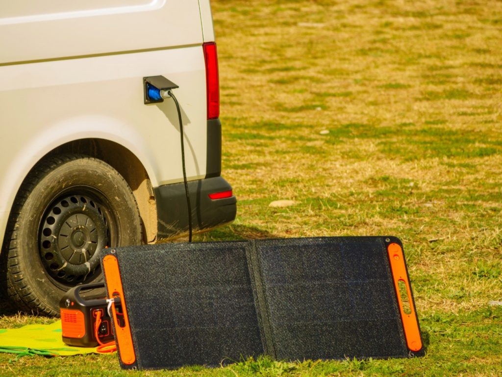 Meets and Rallies Campervan Jackery Solar